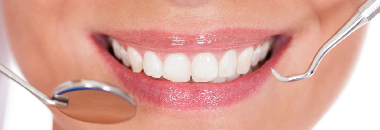 Woman smiling having white teeth